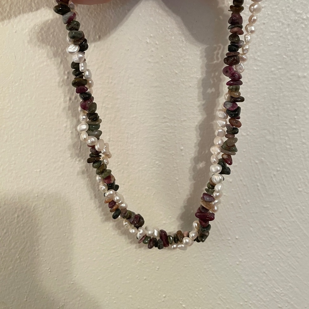 Womens beaded necklace